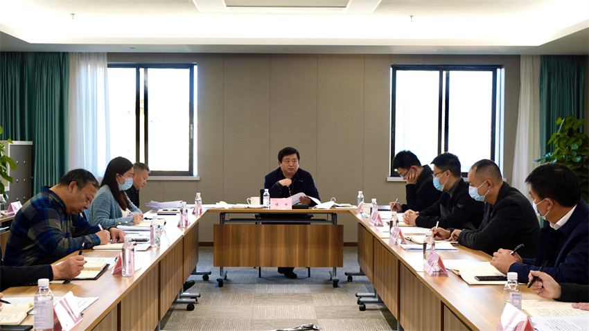 南宫28集团召开加速推进规范董事会建设、司理层成员任期制和左券化治理等专项刷新事情催促会