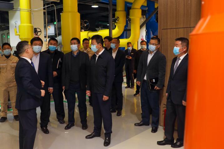 南宫28集团向导到锦江宾馆智慧高效能源中心视察指导事情