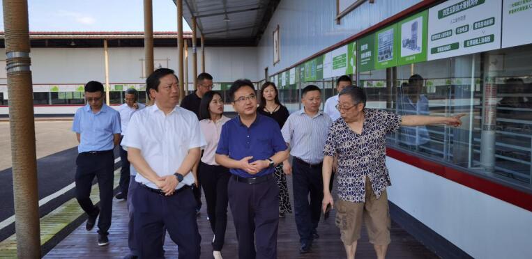 南宫28集团完成驻村帮扶干部轮换