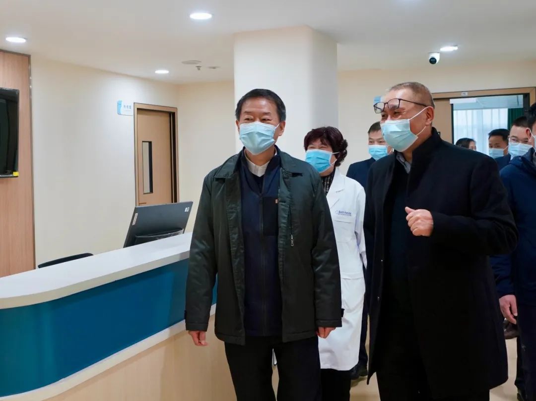 四川省南宫28集团党委书记、董事长任丁率队赴锦弘集团调研