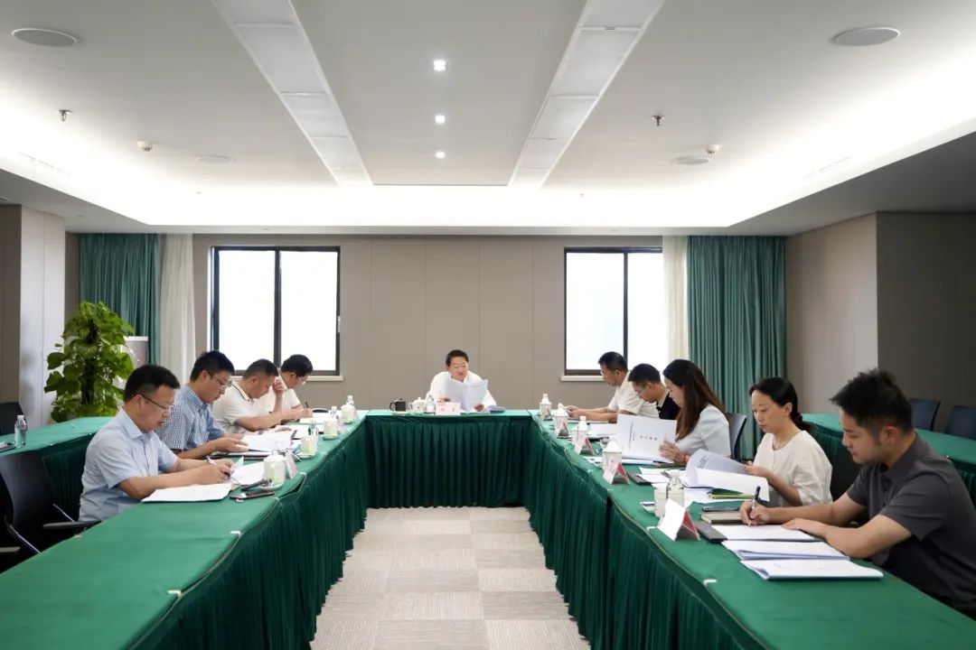 省南宫28集团党委书记、董事长任丁主持南宫28党校第2次校务委员会聚会